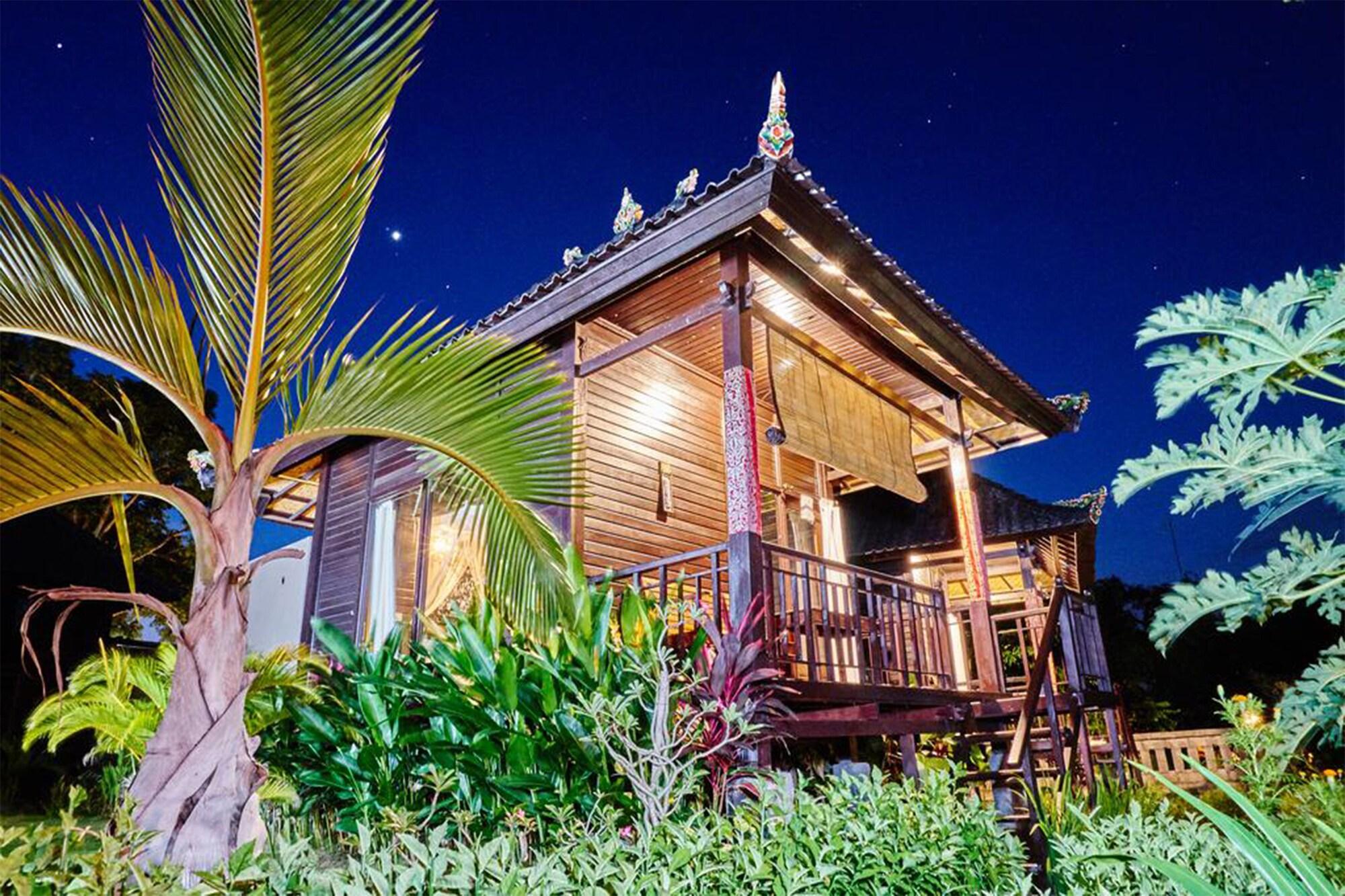 Sunrise Ocean Hut'S Lembongan Hotel Exterior photo