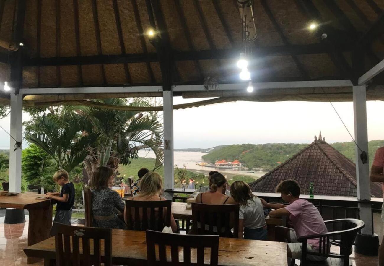 Sunrise Ocean Hut'S Lembongan Hotel Exterior photo