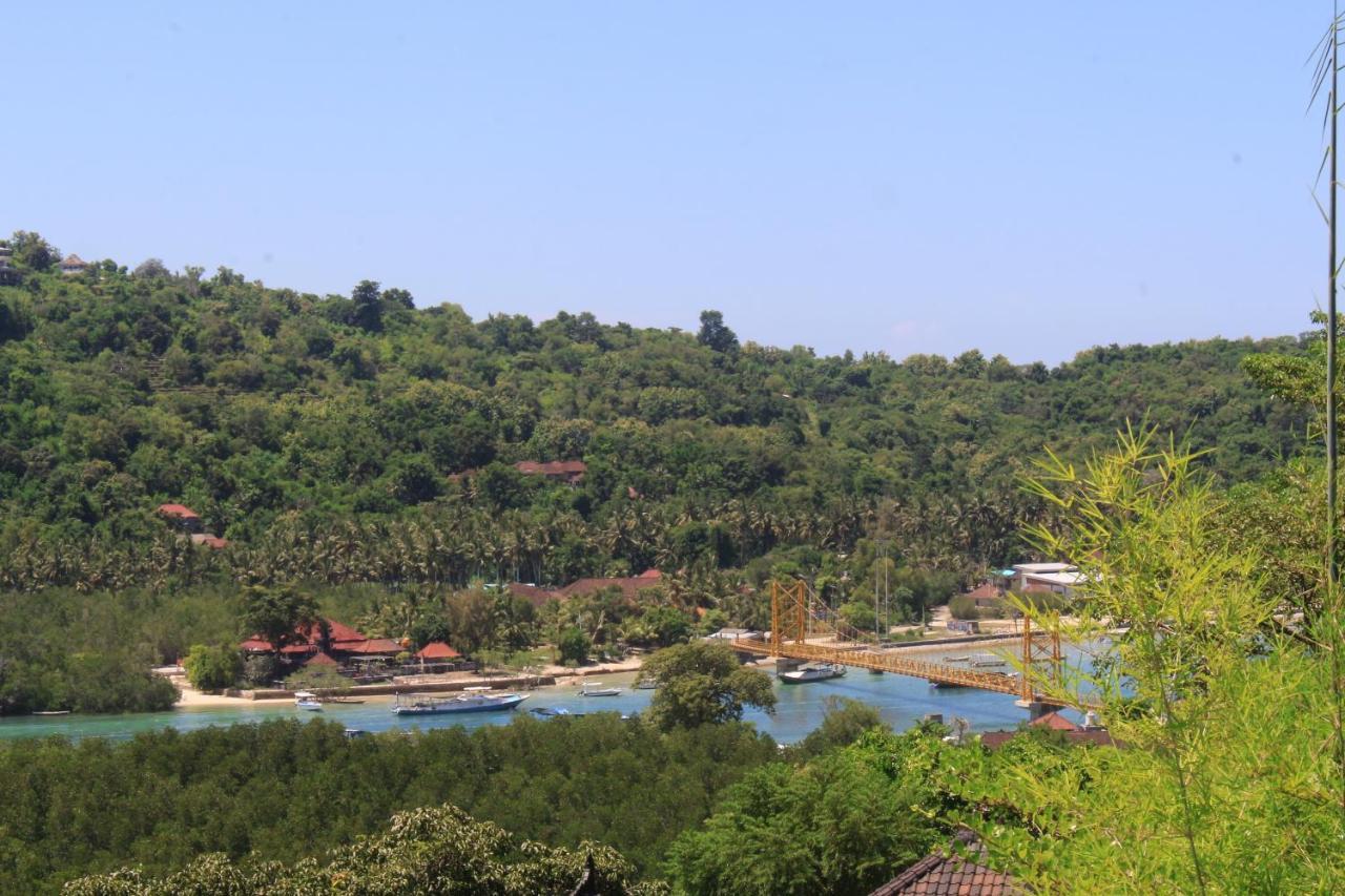 Sunrise Ocean Hut'S Lembongan Hotel Exterior photo