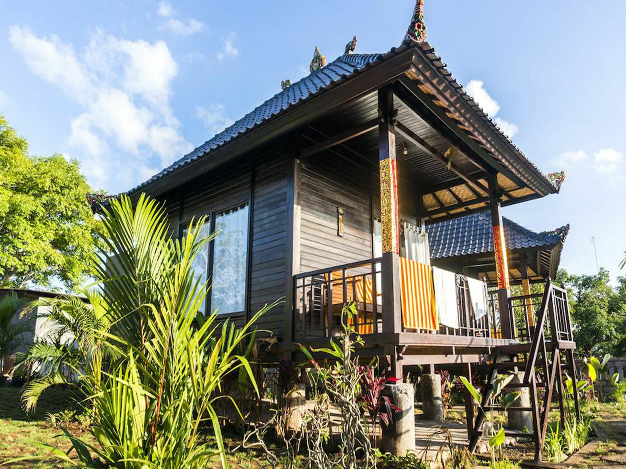 Sunrise Ocean Hut'S Lembongan Hotel Exterior photo